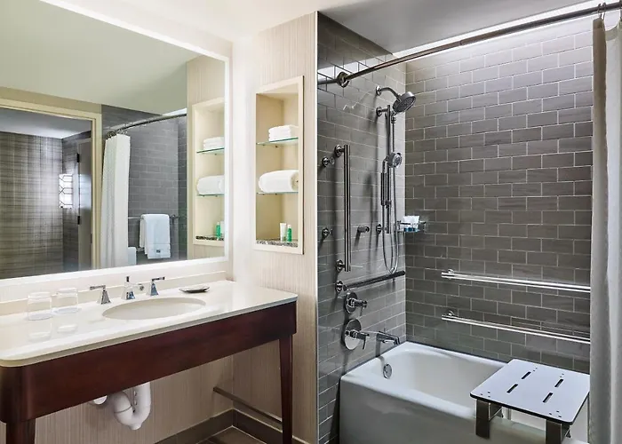 The Westin River North Hotel 4*