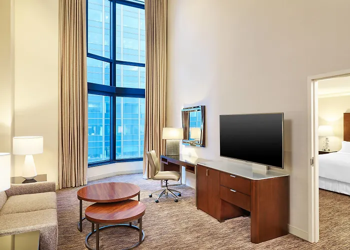 Hotel The Westin River North 4*