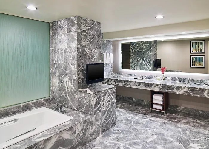 The Westin River North 4* Chicago