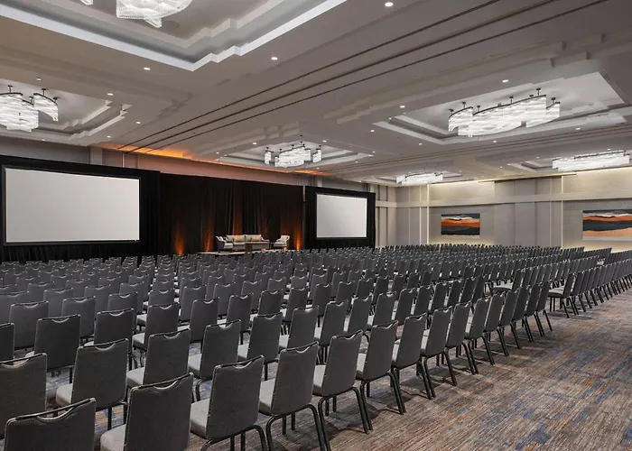 The Westin River North Hotel 4*